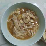 寒冷的冬日谁会拒绝一碗热乎乎的烩饼呢