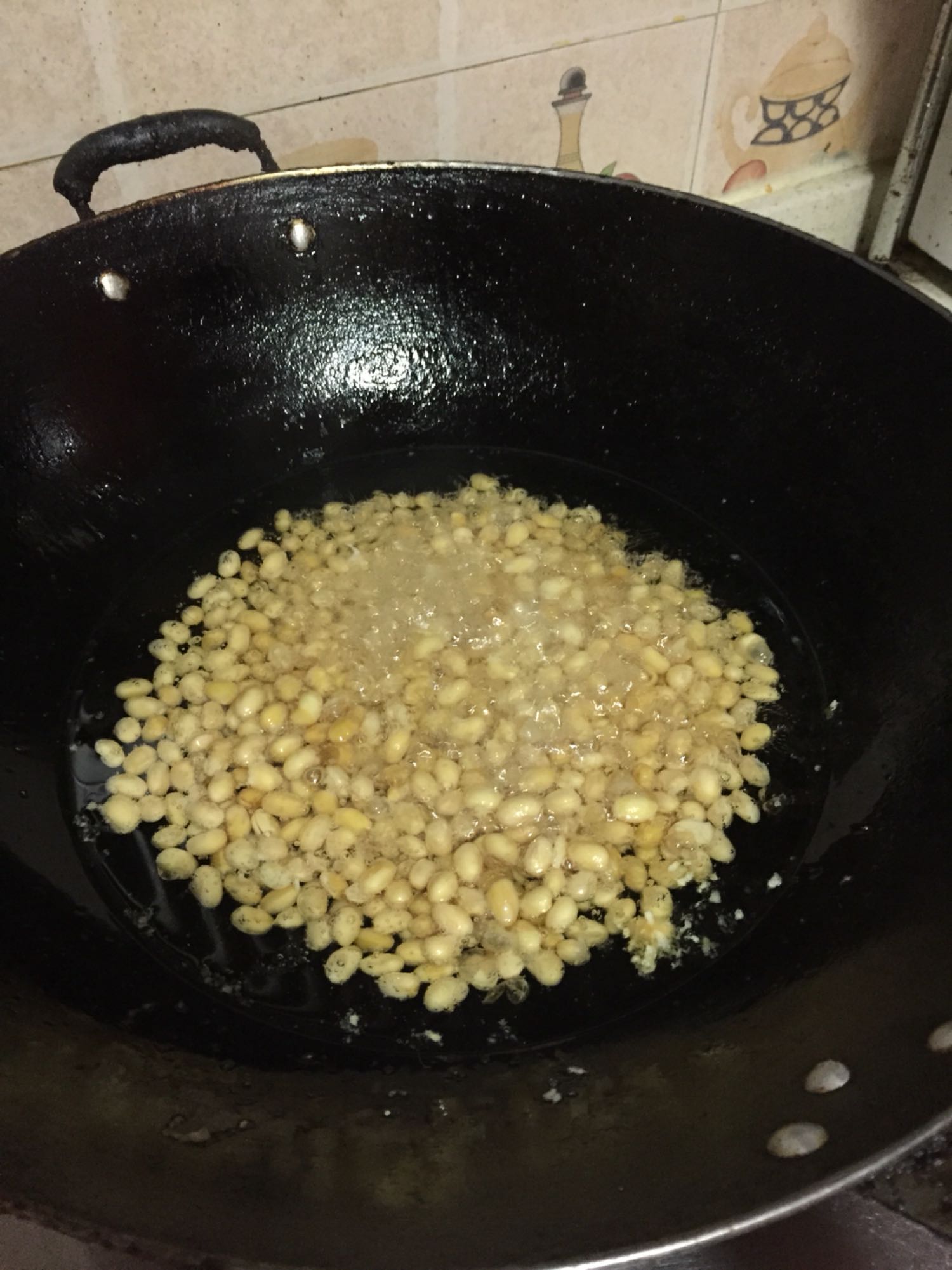 炸香酥黄豆怎么做_炸香酥黄豆的做法_豆果美食