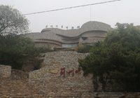 从苟且中寻找远方：府君山+西井峪村