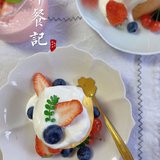 早餐｜2023年4月26日酸奶蛋糕卷 草莓奶昔