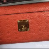 跟帖 晒钱包💰👛……