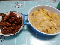 晚餐大白菜炖肉和酱鸡架