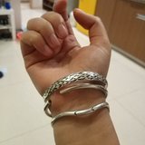 是手镯