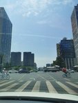 太阳快把人烤熟了